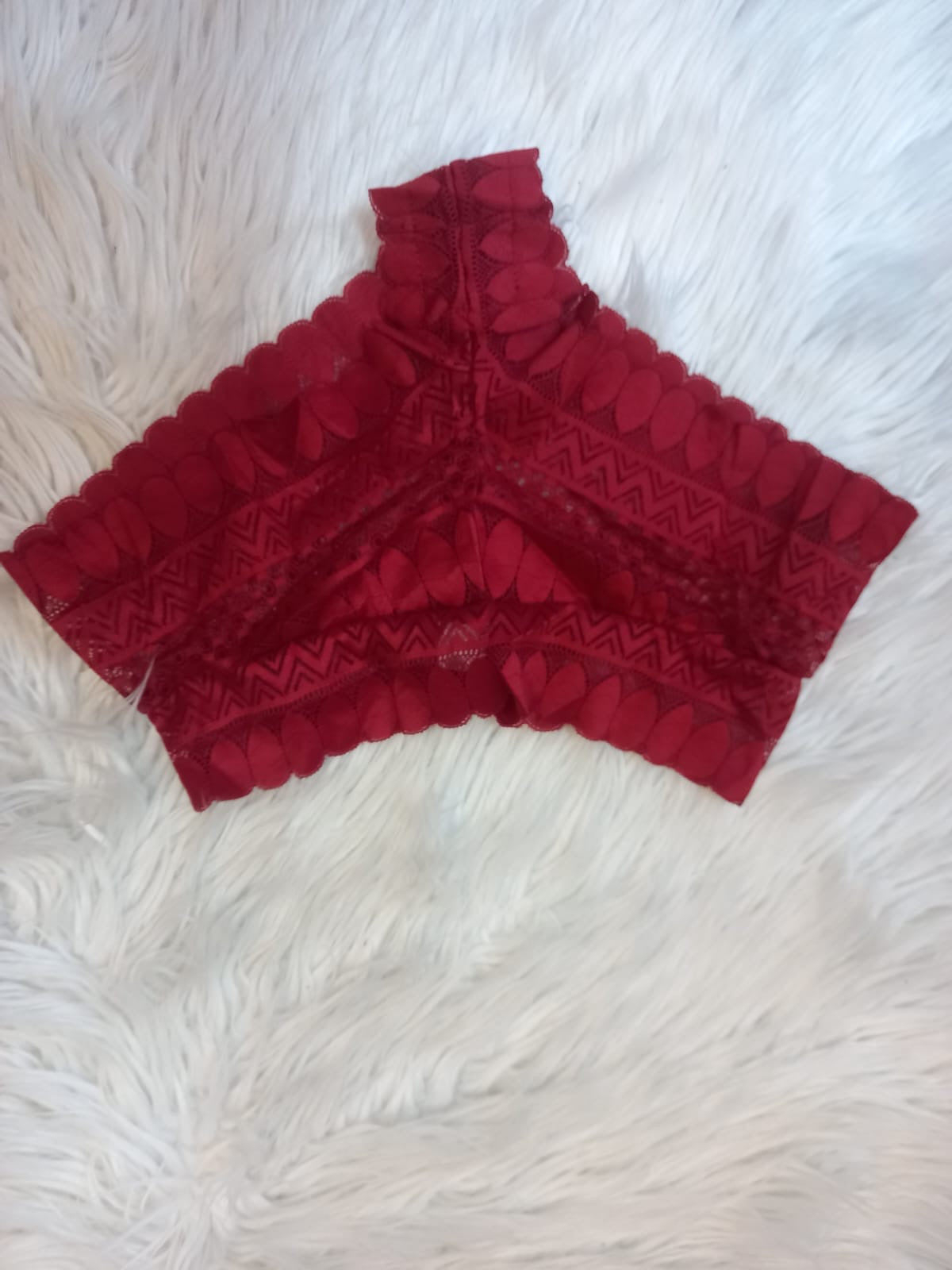 Pantaleta encaje burdeo