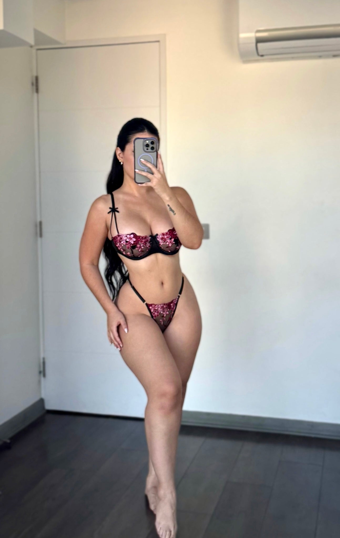 Conjunto lencería bordado Miami